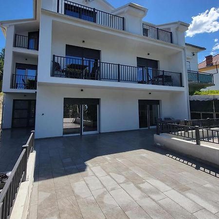 Fantasia Del Mare Apartment And Rooms Dramalj Εξωτερικό φωτογραφία
