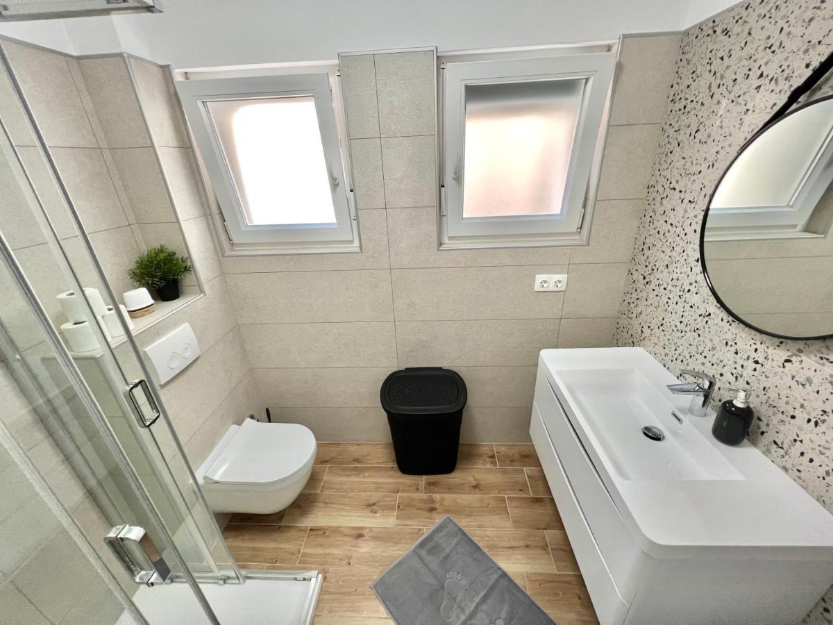Fantasia Del Mare Apartment And Rooms Dramalj Εξωτερικό φωτογραφία