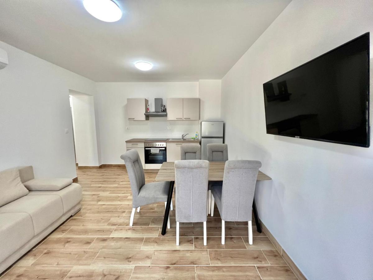 Fantasia Del Mare Apartment And Rooms Dramalj Εξωτερικό φωτογραφία