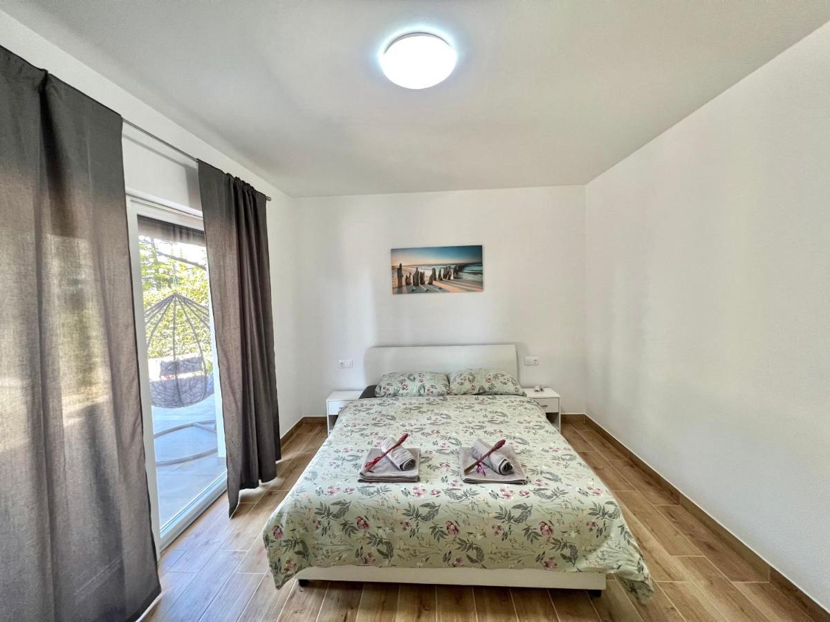 Fantasia Del Mare Apartment And Rooms Dramalj Εξωτερικό φωτογραφία