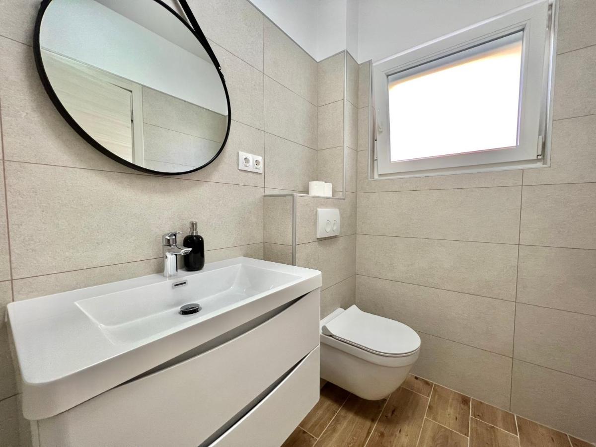 Fantasia Del Mare Apartment And Rooms Dramalj Εξωτερικό φωτογραφία