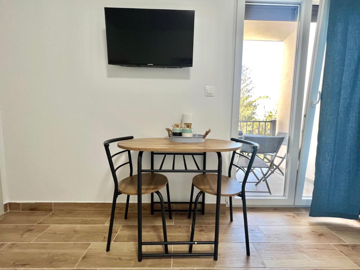 Fantasia Del Mare Apartment And Rooms Dramalj Εξωτερικό φωτογραφία