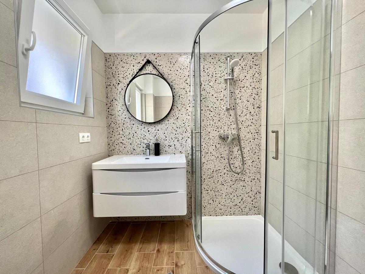 Fantasia Del Mare Apartment And Rooms Dramalj Εξωτερικό φωτογραφία